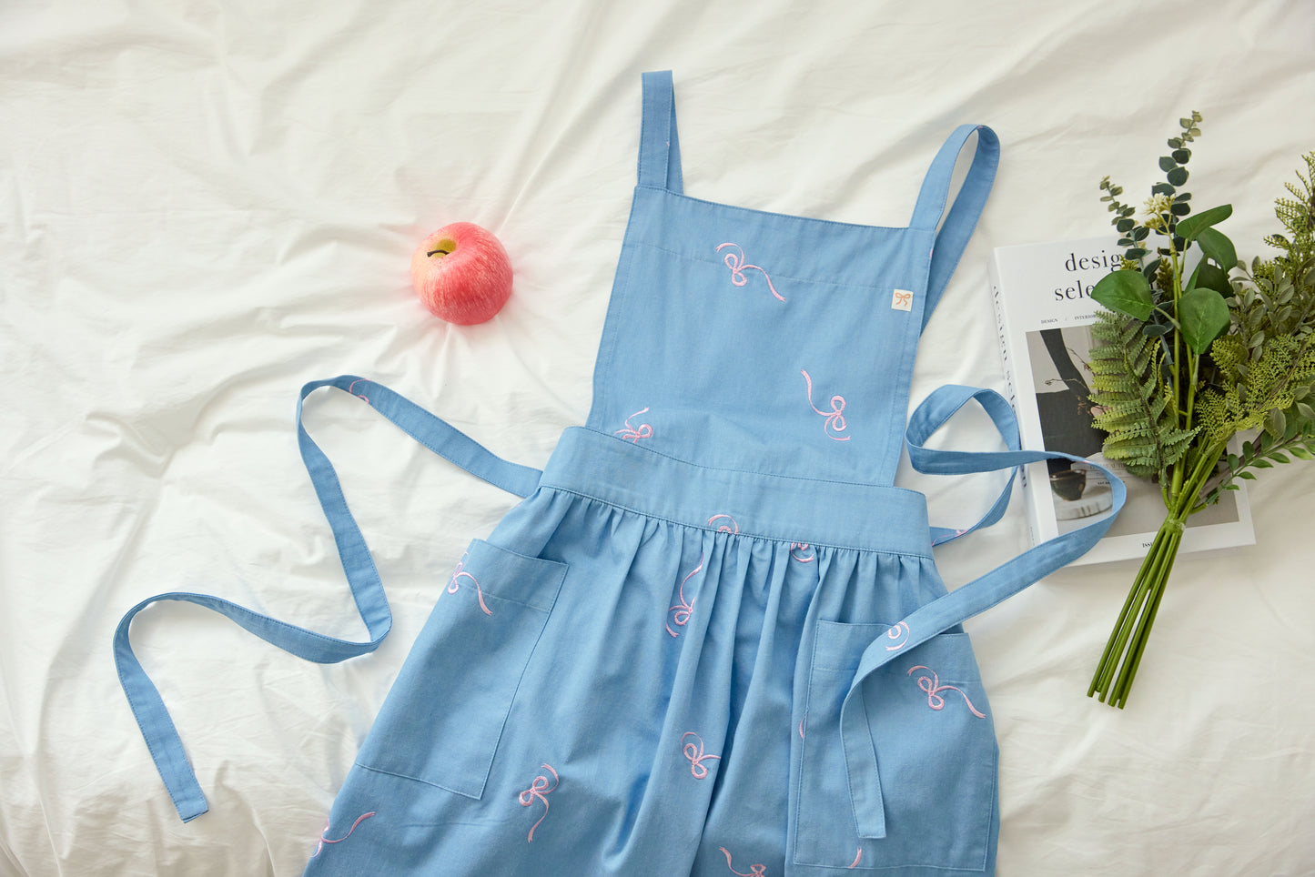 Bluebell Apron (One Color)
